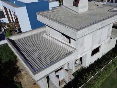 Casa á venda em condomínio fechado de alto padrão localizada em Ponta das Canas