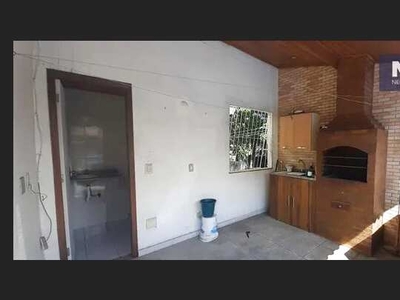 Casa com 2 dormitórios para alugar, 139 m² por R$ 2.798,00/mês - Vila Valqueire - Rio de J