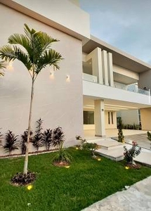 Casa de Condomínio com 5 Quartos à venda, 500m² - Centro