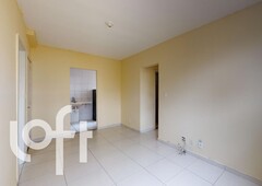 Apartamento à venda em Camargos com 60 m², 3 quartos, 1 vaga