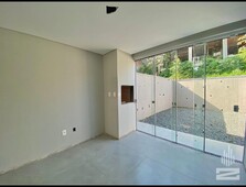 Casa no Bairro Velha Central em Blumenau com 3 Dormitórios (1 suíte) e 280.97 m²
