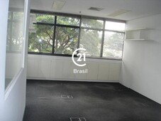 Conjunto comercial Pinheiros locação 70m², 2 vagas, 1 banheiro, prédio moderno, localização privilegiada, metrô Faria Lima