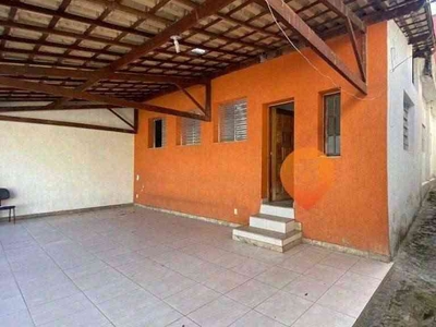Casa com 3 quartos à venda no bairro Santa Teresa, 199m²
