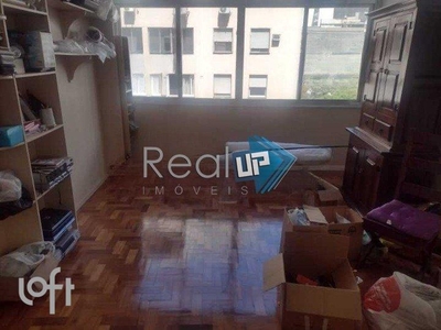 Apartamento à venda em Copacabana com 150 m², 4 quartos