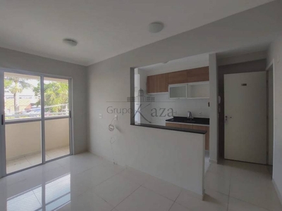 Apartamento com 2 Quartos e 2 banheiros à Venda, 60 m² por R$ 350.000