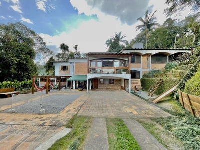 Casa em Condomínio - Taboão da Serra, SP no bairro Condomínio Iolanda
