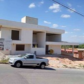 Casa em Condomínio com 5 quartos à venda no bairro Centro, 677m²