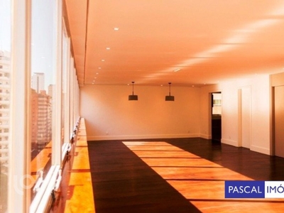 Apartamento à venda em Jardim América com 181 m², 2 quartos, 1 suíte, 3 vagas