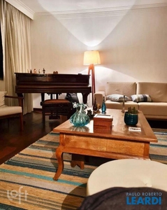Apartamento à venda em Jardim Paulistano com 154 m², 3 quartos, 1 suíte, 2 vagas