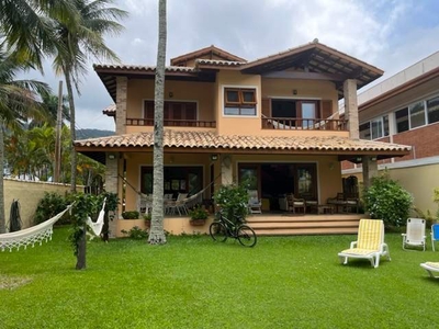 Casa Charmosa Pé na Areia