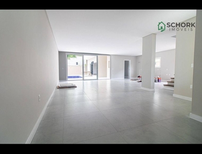 Casa no Bairro Itoupava Central em Blumenau com 4 Dormitórios e 366 m²