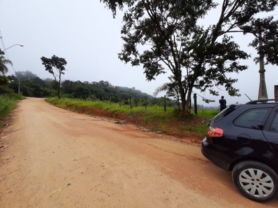 Terreno em serra negra perto do centro