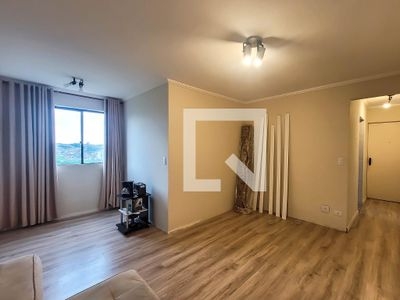 APARTAMENTO no 6º andar com 2 dormitórios