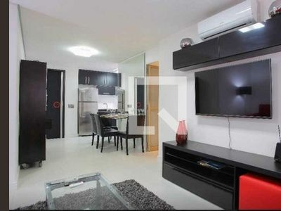 APARTAMENTO no 14º andar com 2 dormitórios e 1 garagem