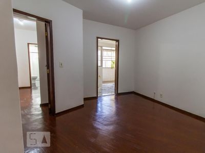 APARTAMENTO no 1º andar com 4 dormitórios e 1 garagem