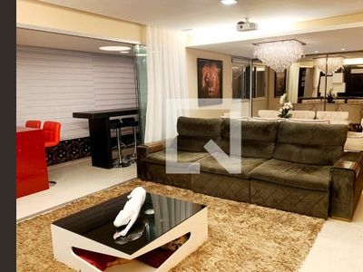 APARTAMENTO no 8º andar com 4 dormitórios e 3 garagens