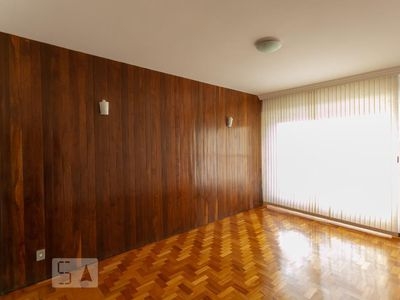 APARTAMENTO no 2º andar com 4 dormitórios e 2 garagens