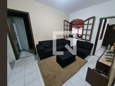 CASA com 4 dormitórios e 7 garagens