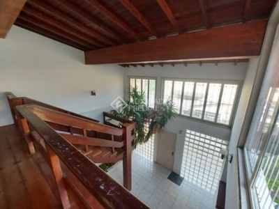 Casa em condomínio fechado com 7 quartos à venda na avenida belém, 68, teresópolis, porto alegre, 650 m2 por r$ 1.700.000