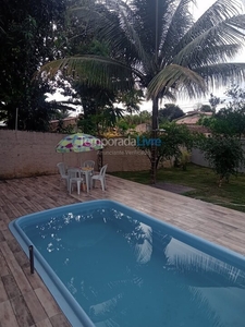 Casa individual com piscina