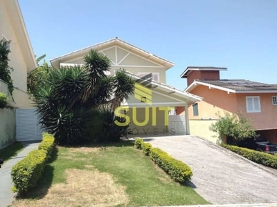 Residencial 9 - casa com 248m², 4 dorm (2 suítes), 2 vagas e lazer com piscina em santana de parnaí