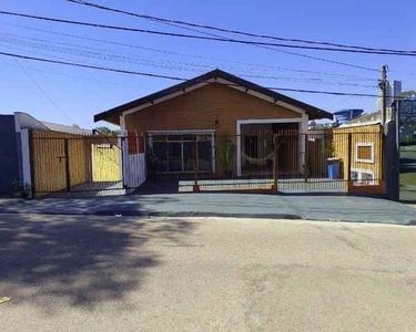 Casa a venda em Jundiaí-SP, com 03 dormitórios sendo 01 suíte, Localização privilegiada no