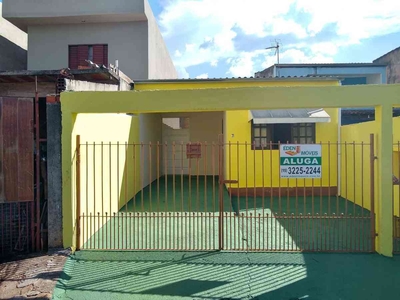 Casa com 1 quarto à venda no bairro Jardim Boa Esperança, 60m²