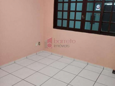 Casa com 3 quartos para alugar na Rua Professora Geraldina da Silva Rocha, Parque Almerinda Pereira Chaves, Jundiaí, 159 m2 por R$ 4.000