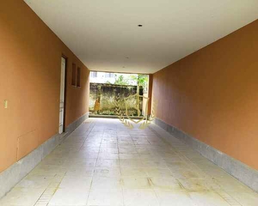 Casa com 5 dormitórios à venda, 263 m² por R$ 980.000,00 - Iucas - Teresópolis/RJ