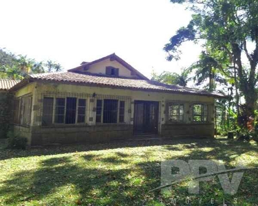 Casa para Venda em Teresópolis, Granja Guarani, 5 dormitórios, 5 suítes, 6 banheiros, 3 va