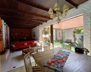 Casa Térrea para Venda em Cotia / SP no bairro Jardim Colibri