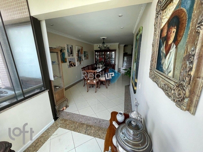 Apartamento à venda em Barra da Tijuca com 275 m², 3 quartos, 1 suíte, 2 vagas