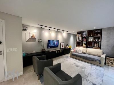 Apartamento à venda em Mooca com 122 m², 3 quartos, 1 suíte, 2 vagas