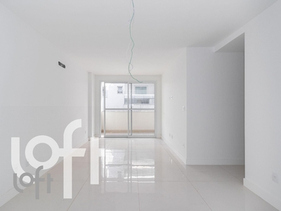 Apartamento à venda em Recreio dos Bandeirantes com 87 m², 3 quartos, 1 suíte, 2 vagas