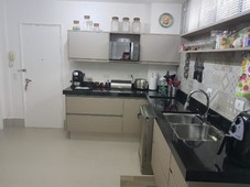 Apartamento à venda por R$ 1.190.000