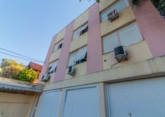 Apartamento à venda por R$ 250.000