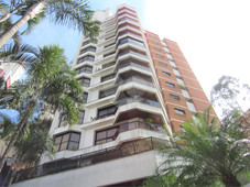 Apartamento à venda por R$ 790.000