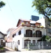 Casa à venda por R$ 1.300.000