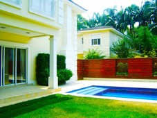 Casa à venda por R$ 7.500.000