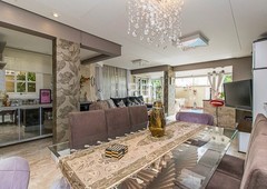 Casa de Condomínio à venda por R$ 1.590.000