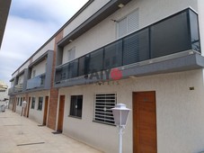 Casa de Condomínio à venda por R$ 425.000
