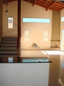 Casa de Condomínio à venda por R$ 950.000