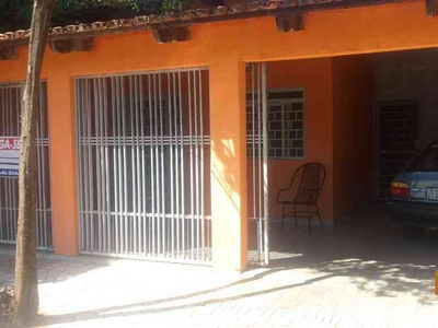 Casa com 3 quartos à venda no bairro Residencial Olinda, 271m²
