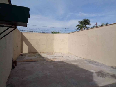 Casa com 3 quartos para alugar no bairro Da Vitória, 120m²