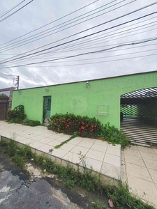 Casa com 4 quartos à venda no bairro Gilberto Mestrinho, 162m²