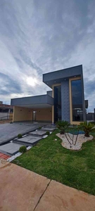 Casa em Condomínio com 3 quartos à venda no bairro Residencial Araguaia, 150m²