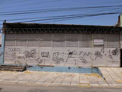 Galpão com 2 quartos à venda no bairro Vila União, 511m²