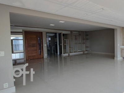 Apartamento à venda em Ipiranga com 213 m², 4 quartos, 2 suítes, 3 vagas