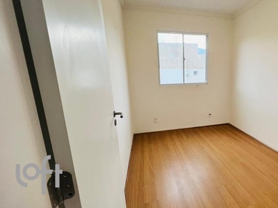 Apartamento à venda em Taquara com 56 m², 3 quartos, 1 vaga