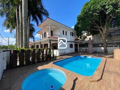 Casa em Carianos, Florianópolis/SC de 322m² 6 quartos à venda por R$ 1.755.000,00